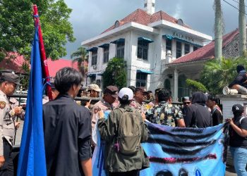 GMKI P.siantar - Simalungun Turun ke Jalan : Melawan Kemunduran Demokrasi dan Krisis Ekonomi Rakyat.