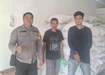 Polsek Siantar Marihat Dampingi Petani Binaan Jual 1,5 Ton Hasil Panen Jagung Ke Bulog Cabang Pematangsiantar.