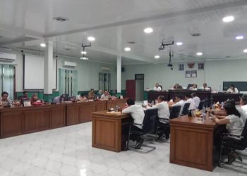 Suasana RDP DPRD Kota Pematangsiantar Dengan KTNA.