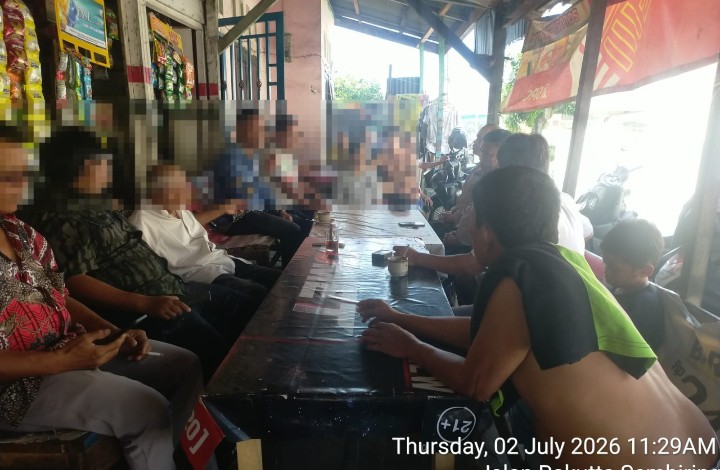 Bhabinkamtibmas Polsek Siantar Martoba Mediasi Laporan Warga Simpang Jalan Tangki.