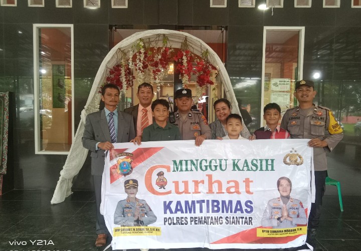 Polri Untuk Masyarakat, Polsek Siantar Selatan Curhat Kamtibmas di Sopo NHKBP.
