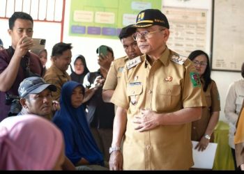 Penuh Haru, Bupati Simalungun Tinjau Korban Puting Beliung di Pematang Bandar & Berikan Bantuan.