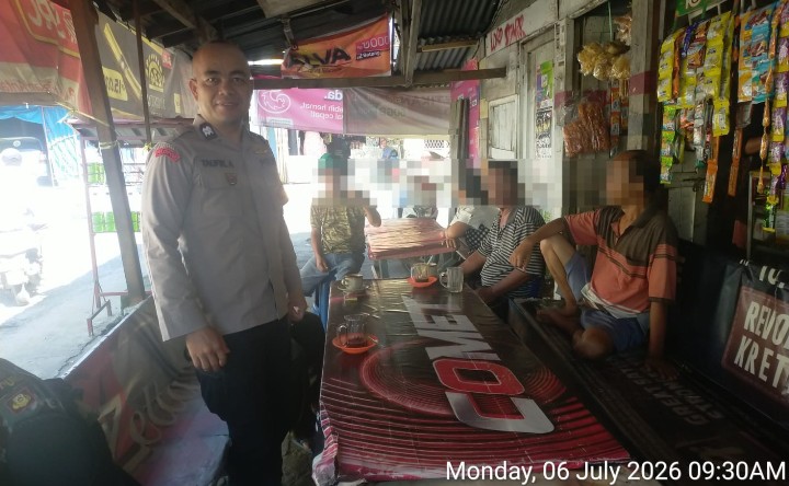 Bhabinkamtibmas Polsek Siantar Martoba Kembali Sambangi Warkop Respon Keluhan Warga.