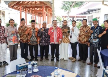 Wali Kota Pematangsiantar Wesly Silalahi, SH, MKn  Menerima kunjungan Tim Peneliti Dari SETARA Institute.