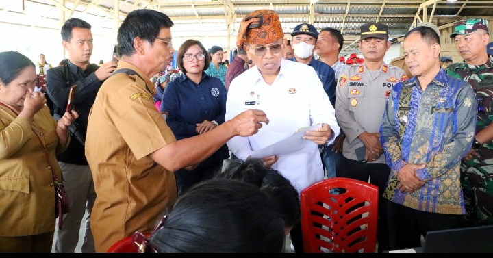Hadir Di Kecamatang Pamatang Silimahuta, Bupati Simalungun Berikan Pelayanan & Carikan Solusi Persoalan Masyarakat.