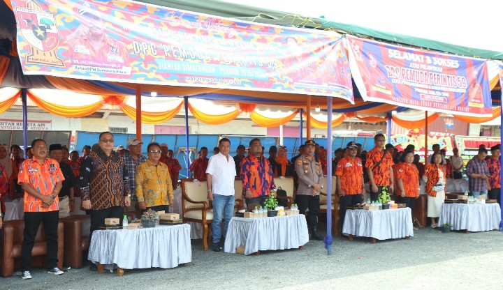 Wali Kota Pematangsiantar Wesly Silalahi, SH, MKn Diwakili Asisten Administrasi Umum Setdako Dedy Tunasto Setiawan, SH, MH di Pelantikan DPC Pemuda Perintis 59 Kota Pematangsiantar & Kabupaten Simalungun Periode 2026 - 2030.