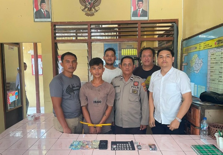 Polsek Gunung Malela Gerebek Rumah, Amankan Pengedar Narkoba Dengan Barang Bukti 5,46 Gram Sabu.