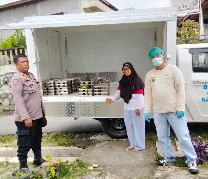 Bhabinkamtibmas Polsek Siantar Martoba Monitoring Distribusi MBG di Posyandu Jalan Madrasah.