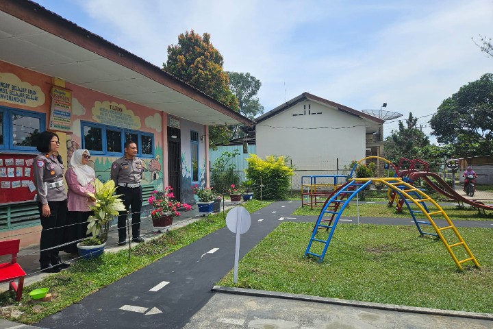 Cegah Kecelakaan Sejak Dini, Satlantas Polres Simalungun Koordinasikan Rehab Taman Lalu Lintas TK Tunas Bangsa Bersama PTPN IV.