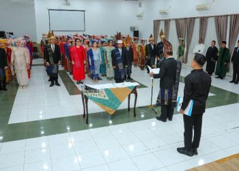 Sekda Kota Pematangsiantar Junaedi Antonius Sitanggang, SSTP, MSi Atas Nama Wali Kota Wesly Silalahi, SH, MKn Lantik Kadisdukcapil Sudarsono DT Sipayung, SSos, MSi & Pejabat Fungsional.