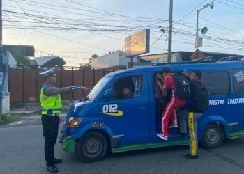 Sat Lantas Polres Pematangsiantar Kembali Berikan Binluh & Dikmas Lantas Kepada Supir Angkutan Umum.