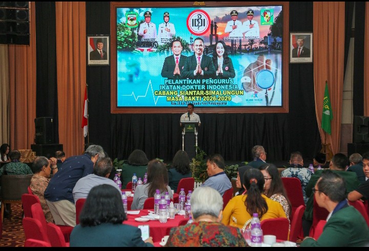Wali Kota Pematangsiantar Wesly Silalahi, SH, MKn, Diwakili Sekda Junaedi Antonius Sitanggang, SSTP, MSi, Hadiri Acara Pelantikan Pengurus Ikatan Dokter Indonesia Cabang Pematangsiantar-Simalungun Masa Bakti 2026 - 2029.