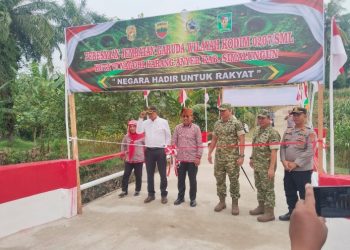 Wakili Kapolres Simalungun Kapolsek Gunung Malela Hadiri Peresmian Jembatan Garuda: Komitmen Polri Mendukung Pembangunan Infrastruktur Nasional.
