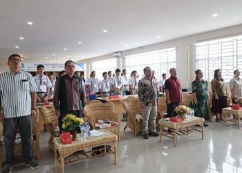 Ketua DPRD Kota Pematangsiantar Timbul Marganda Lingga, SH Hadiri Lomba Debat Antar SMA Sederajat di Universitas HKBP Nommensen Siantar.