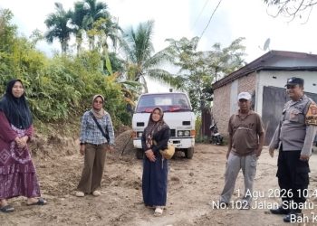 Bhabinkamtibmas Sambang Kamtibmas kepada Pokmas di Jalan Irigasi Blok III.