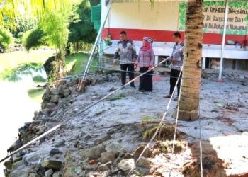 Pemkab Simalungun Terus Bergerak Pulihkan Fasilitas Umum di Serbelawan Pasca Banjir.