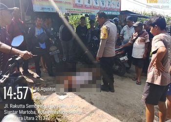 Polsek Siantar Martoba Cek TKP Adanya Warga Tidak Sadarkan Diri di Jalan Darussalam.