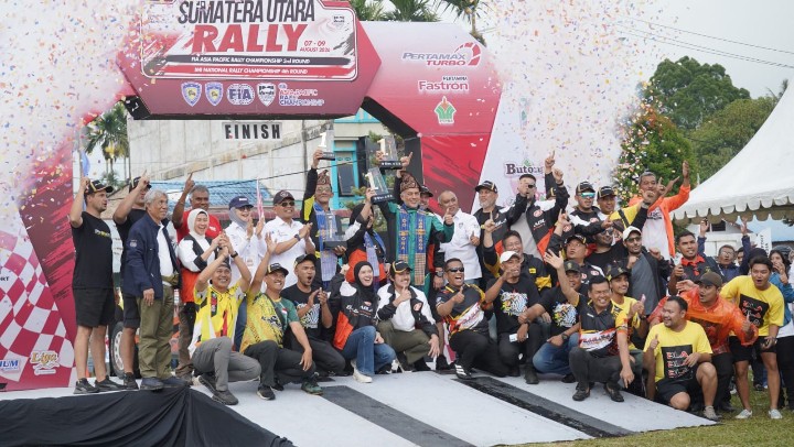 Bupati Simalungun Resmi Menutup Kejuaraan APRC 2026 Putaran Ke - 3, Musa Rajekshah Juara di Lintasan.