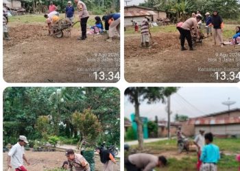 Bhabinkamtibmas Polsek Siantar Martoba Bersama Warga Bersihkan Tempat Perlombaan Sambut HUT Kemerdekaan RI Ke - 81.