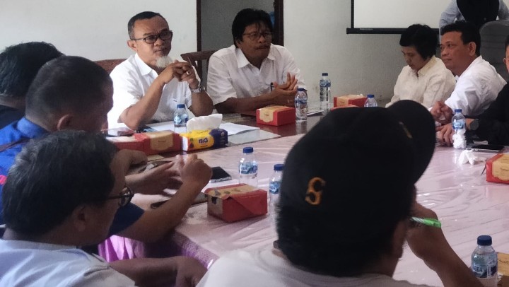 Ketua Panitia Marulam Simarmata & Panitia Lainnya.