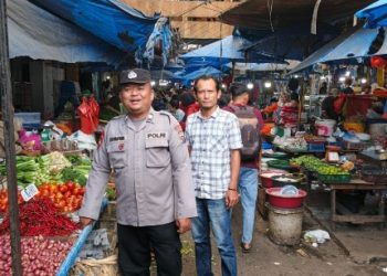 Polsek Siantar Barat Patroli Jalan Kaki di Pasar Horas Antisipasi 3C.