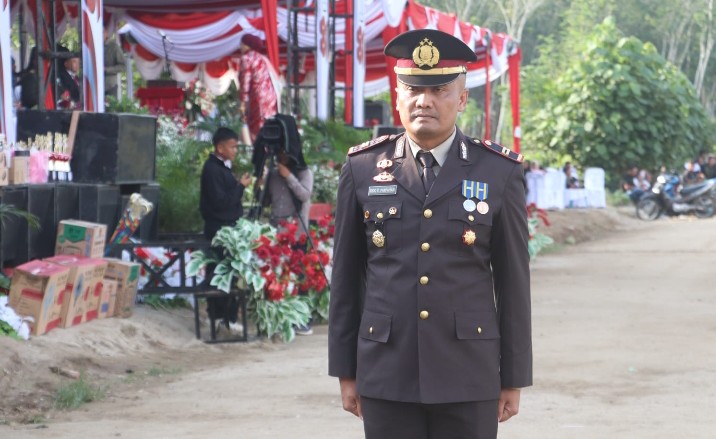 Sosok Enerjik Kapolsek Dolok Batunanggar, Dipercaya Jadi Perwira Upacara Aubade HUT Ke - 81 RI.