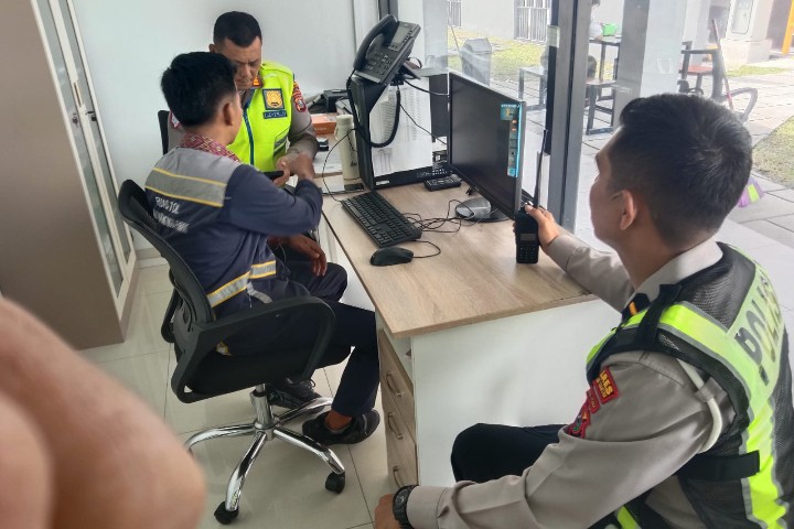 Sat Lantas Polres Pematangsiantar Laksanakan Persamaan Persepsi & Musyawarah Bersama Pengelola Tol Simpang Panei.