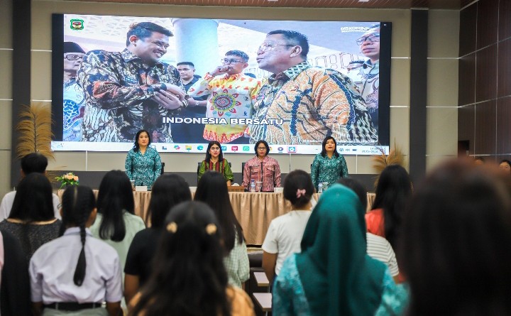 Ketua TP PKK Kota Pematangsiantar Ny Liswati Wesly Silalahi Buka Kegiatan Pembinaan & Pencegahan Narkoba Bagi Anak Remaja.
