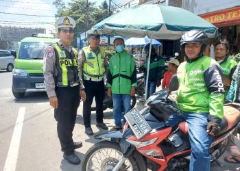 Sat Lantas Polres Pematangsiantar Himbau Driver Ojol Keselamatan Berlalu Lintas.