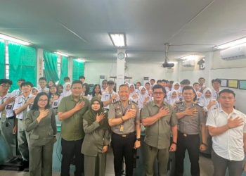 Polres Pematangsiantar Laksanakan Sosialisasi Program Paham AI di SMA Sultan Agung.