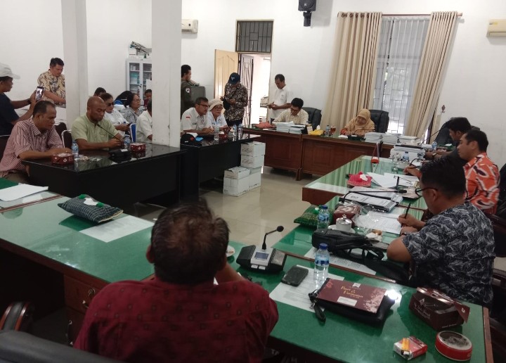 Suasana RDP Komisi II DPRD Kota Pematangsiantar Dengan Pedagang & PD Pasar Horas Jaya.