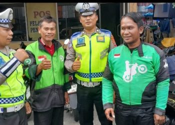 Sat Lantas Polres Pematangsiantar Sosialisasi Tertib Berlalu Lintas kepada Pengendara Ojol.