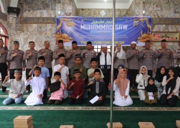 Maulid Nabi di Masjid Safarul Qadri, Kapolres Pematangsiantar Ajak Personel Teladani Akhlak Rasulullah.