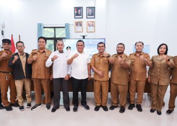 Dinas Kominfo Pematangsiantar Bahas Perwa Penyelenggaraan Pematangsiantar Smart City Dalam Rangka Mendukung Kepala Diskominfo Pematangsiantar Johannes Sihombing, SST, MSi Sebagai Peserta Pelatihan Kepemimpinan Nasional (PKN) Badan Pengembangan Sumber Daya Manusia (BPSDM) Provinsi Sumut Angkatan 12.