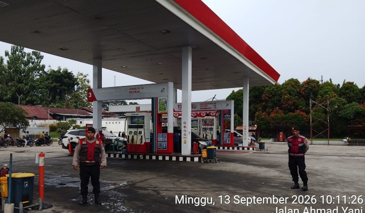 Sat Samapta Polres Pematangsiantar Pengamanan & Monitoring SPBU Pertamina.