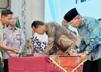 Bupati Simalungun Tandatangani Komitmen Perbaikan Tata Kelola Pemerintahan & Pencegahan Korupsi : Penguatan Integritas Secara Menyeluruh.