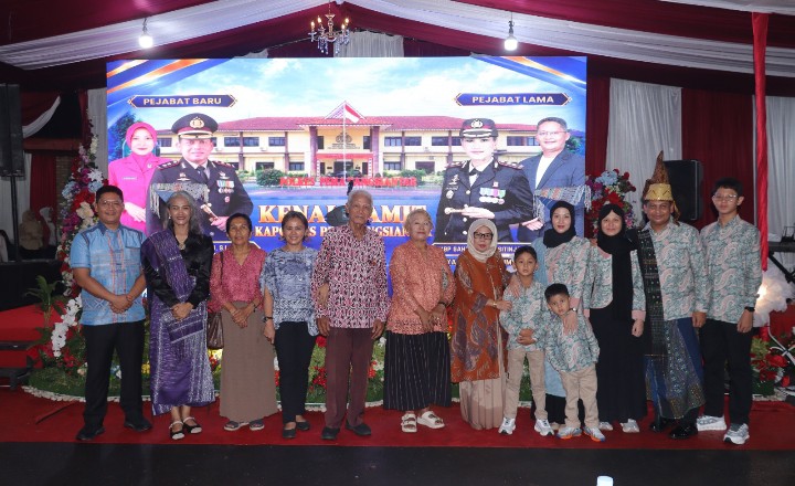 Kenal Pamit Kapolres Pematangsiantar Berlangsung Penuh Keakraban.