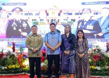 Wali Kota Pematangsiantar Wesly Silalahi, SH, MKn Hadiri Acara Pisah Sambut Kapolres Pematangsiantar.