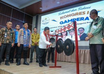 Wali Kota Pematangsiantar Wesly Silalahi, SH, MKn Buka Kongres I Gampera.