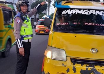 Sat Lantas Polres Pematangsiantar Laksanakan Binluh & Dikmas Lantas Kepada Masyarakat Pengguna Jalan.