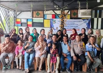 Bhabinkamtibmas Polsek Siantar Selatan Hadiri Penutupan Pelatihan Tata Boga Pokmas Diatei Tupa Kelurahan Simalungun.