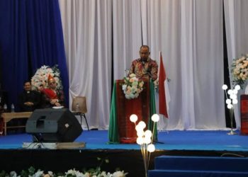 Ketua DPRD Kota Pematangsiantar Timbul Marganda Lingga , SH Menyampaikan Kata Sambutan di Pesta Parheheon Naposobulung HKBP Distrik V Sumatera Timur