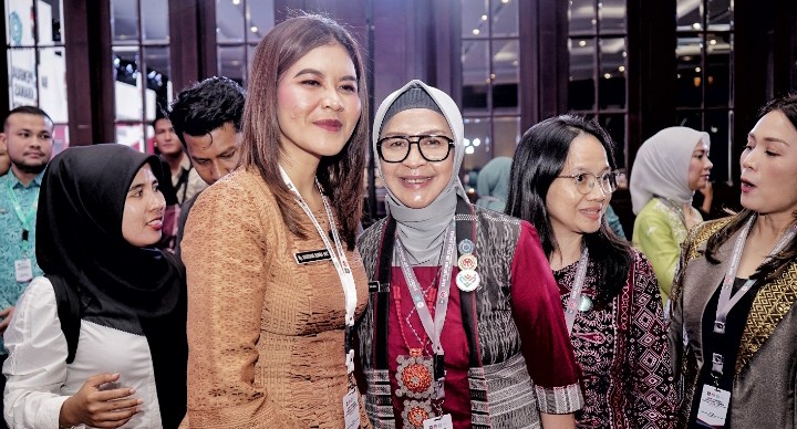 Ketua TP PKK Simalungun Hadiri Rapat Penguatan Tata Kelola Dekranas, TP PKK & Posyandu Se-Indonesia Bagian Barat.