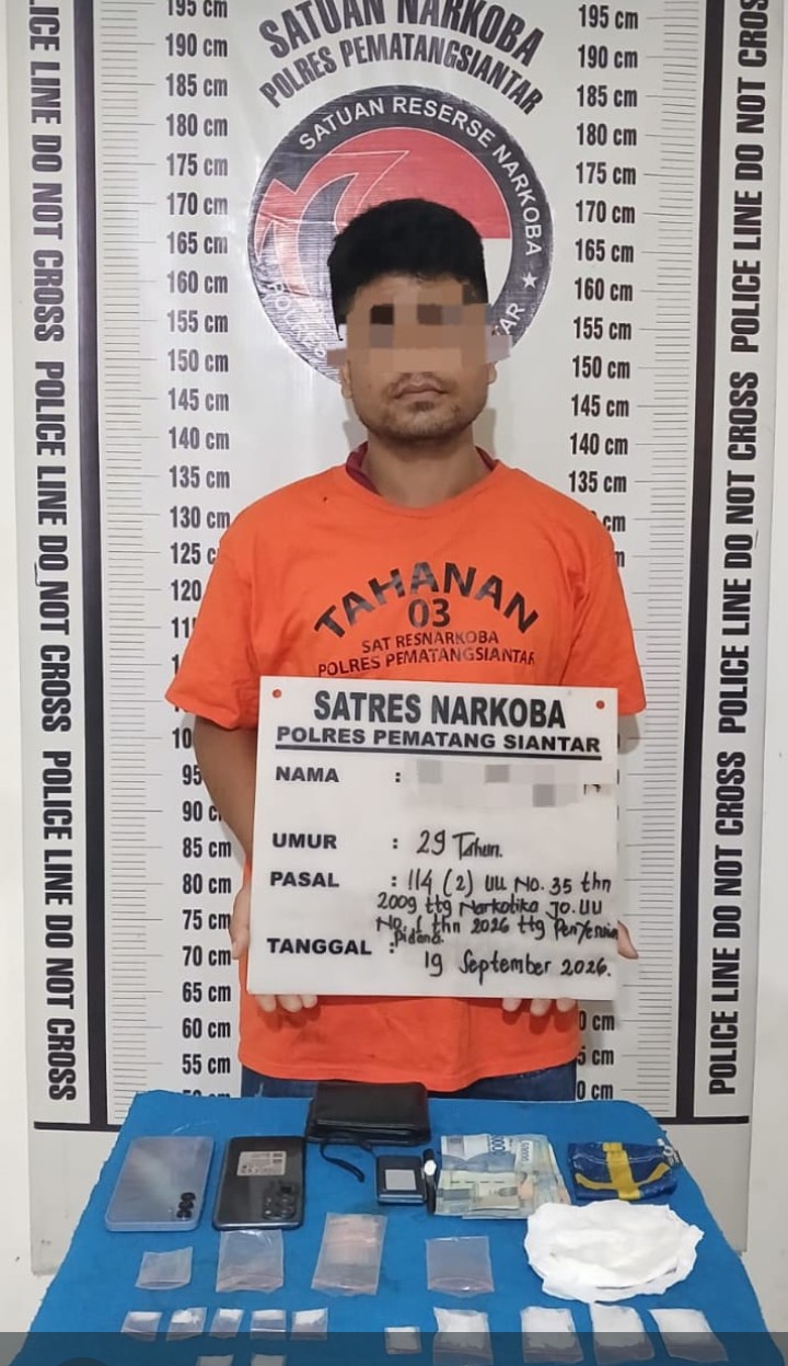 Duduk Santai di Pinggir Jalan Berujung Penangkapan, Polres Pematangsiantar Sita 21,55 Gram Sabu.