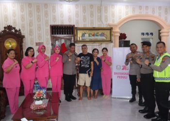 Kapolres Pematangsiantar Anjangsana Personel Yang Sakit.