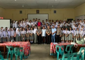 Polres Pematangsiantar Sosialisasi Program Paham AI kepada Puluhan Siswa Siswi SMA Teladan.