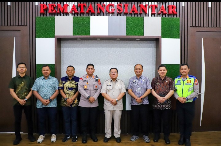 Wali Kota Pematangsiantar Wesly Silalahi, SH, MKn Sambut Silaturahmi Kapolres Pematangsiantar AKBP Dhana Noer Kurniawan, SIK, MM Berserta Jajaran.