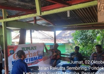 Bhabinkamtibmas Polsek Siantar Martoba Jumat Curhat Kamtibmas Kepada Warga Kelurahan Pondok Sayur.