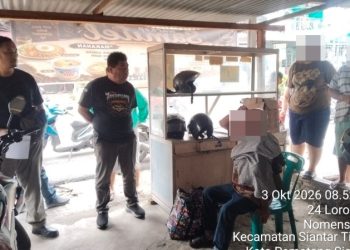 Polsek Siantar Timur Amankan Seorang Pria Diduga Lakukan Pencurian di Jalan Perwira.
