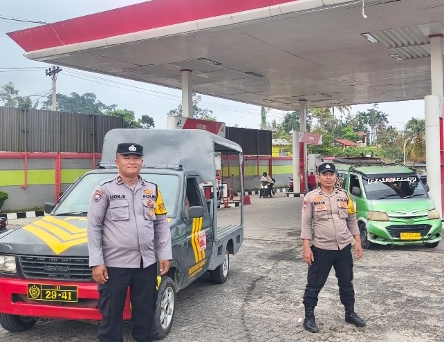 Antisipasi Guantibmas Polsek Siantar Marihat Patroli & Monitoring Pengisian BBM di SPBU.
